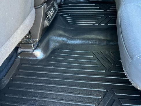 Used 2020 GMC Sierra 1500 Elevation w/ Elevation Value Package image 14