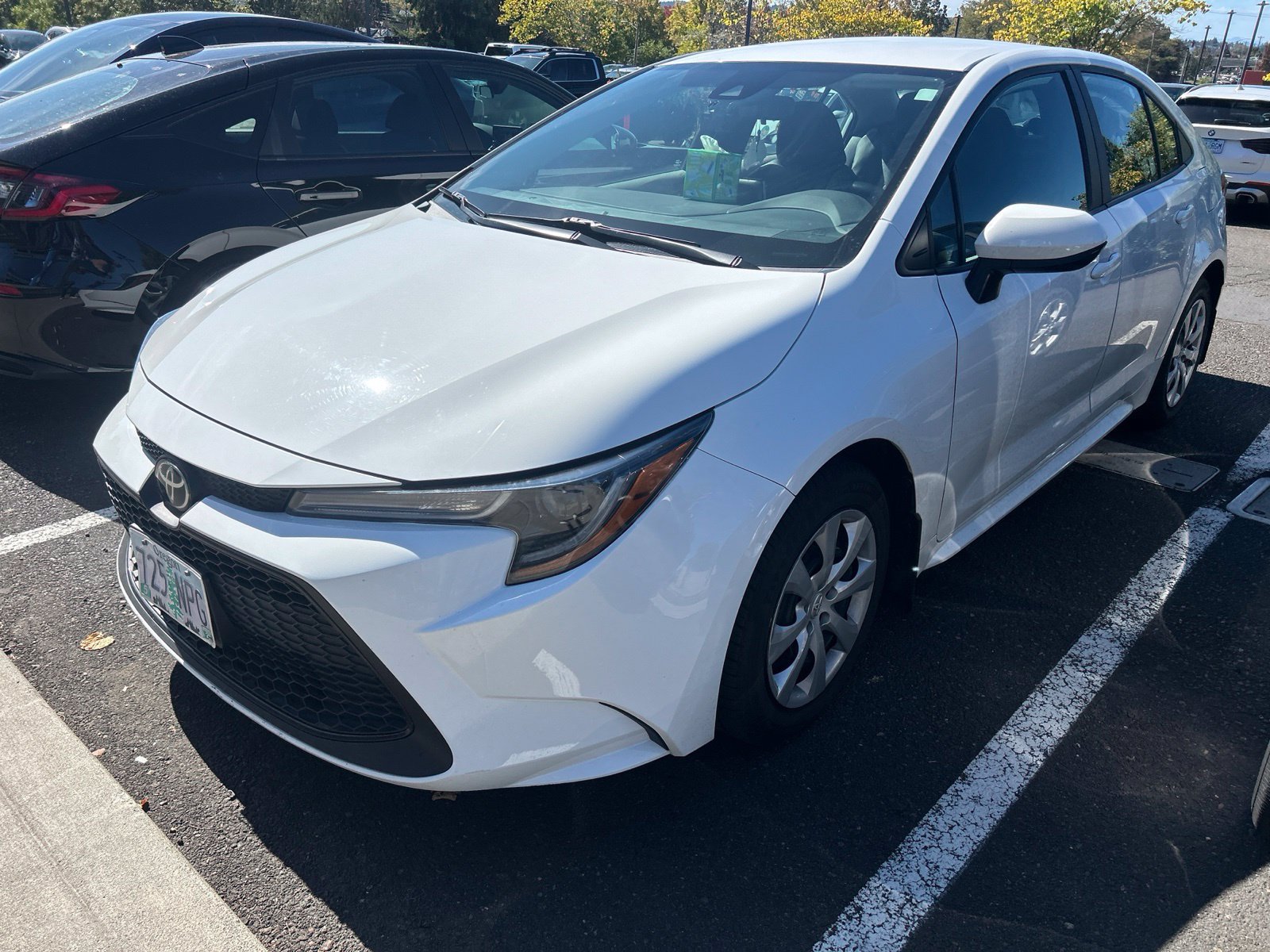 Used 2021 Toyota Corolla LE FWD image 1