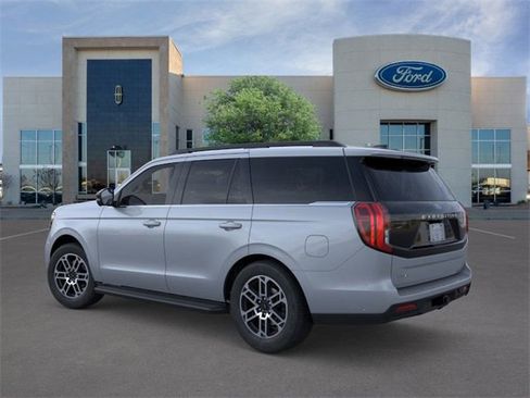 New 2025 Ford Expedition Active image 4