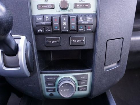 Used 2011 Honda Pilot Touring image 25