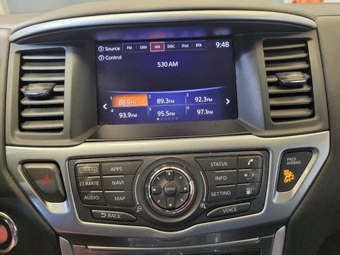 Used 2018 Nissan Pathfinder SL w/ SL Premium Package AWD/4WD image 25