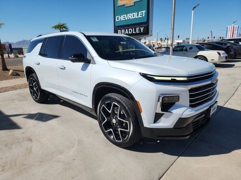 New 2026 Chevrolet Traverse High Country w/ LPO, Floor Liner Package image 2