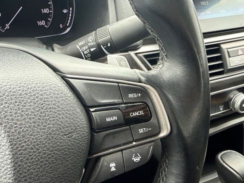 Certified 2018 Honda Accord Sport image 24