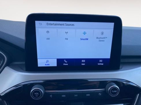 Used 2021 Ford Escape SE image 24