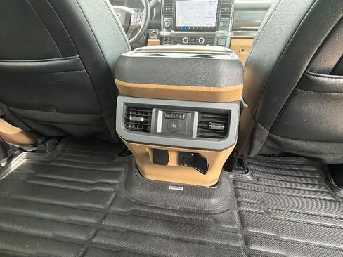 Used 2024 Ford F350 Lariat w/ Lariat Ultimate Package AWD/4WD image 31
