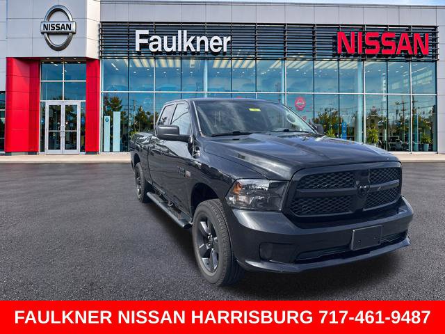 Used 2017 RAM 1500 Express w/ Black Ram 1500 Express Group AWD/4WD image 1