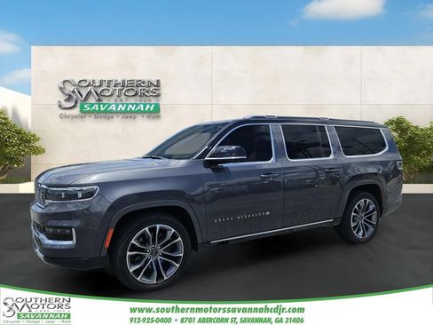 Used 2024 Jeep Grand Wagoneer L Series III w/ Rear Seat Video Group 1 AWD/4WD image 1