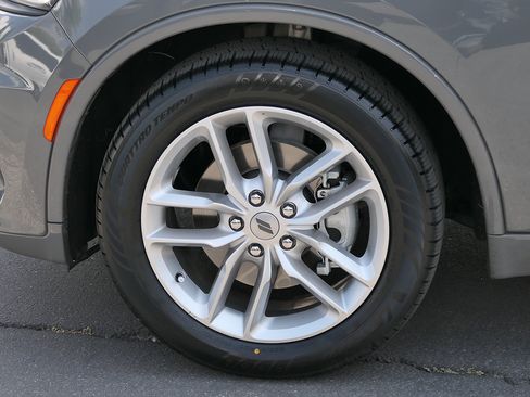 Used 2024 Dodge Durango GT RWD image 9