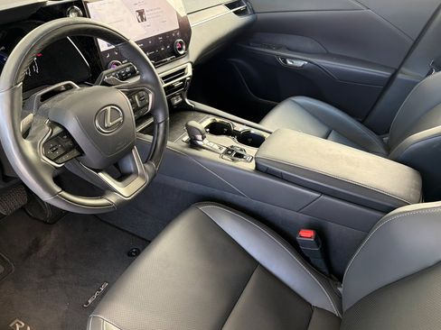 Certified 2024 Lexus RX 350 Premium w/ Convenience Package FWD image 11