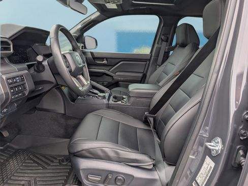 Used 2024 Toyota Tacoma SR5 image 17