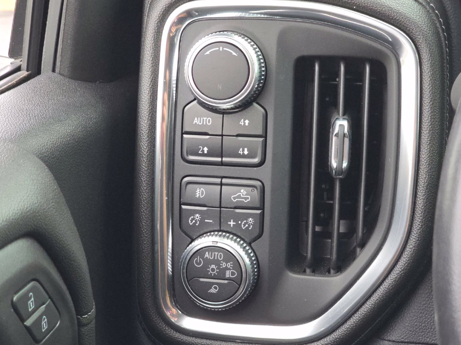 Used 2019 GMC Sierra 1500 Denali w/ Trailer Camera Package AWD/4WD image 21