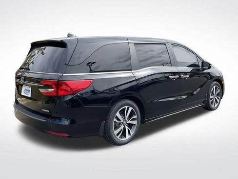 Used 2024 Honda Odyssey Touring image 5