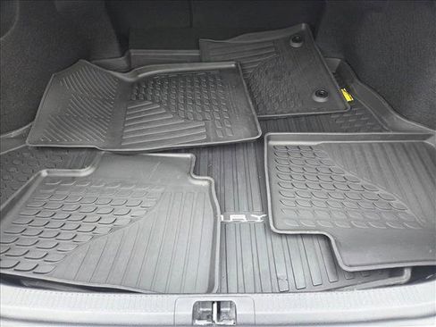 Used 2025 Toyota Camry XLE image 6