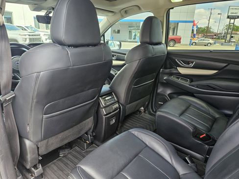 Used 2021 Subaru Ascent Limited w/ Technology Package image 27