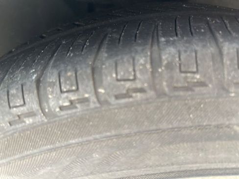 Used 2017 Ford Focus SE image 3