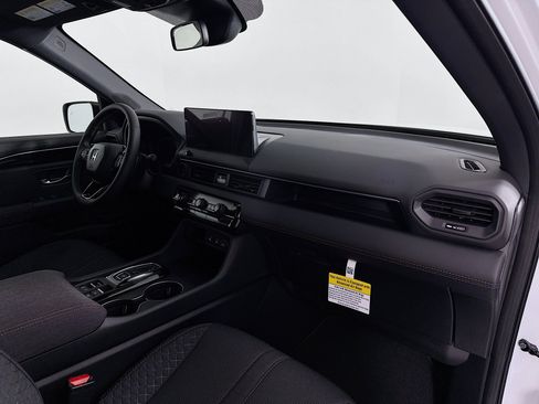 New 2026 Honda Pilot Sport image 30