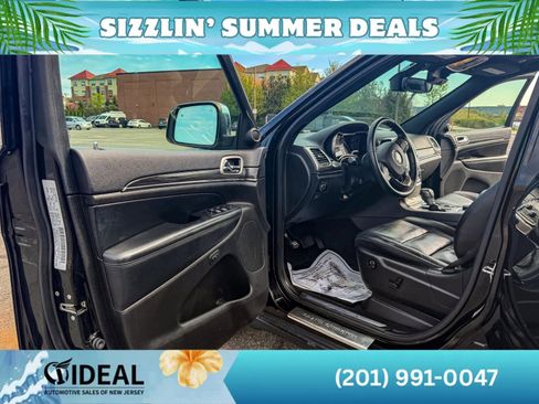 Used 2019 Jeep Grand Cherokee Limited w/ Luxury Group II AWD/4WD image 15