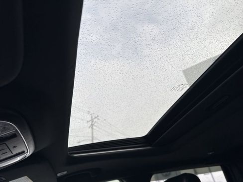 Used 2020 Jeep Grand Cherokee Limited image 23