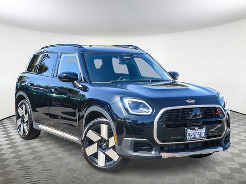 Used 2025 MINI Cooper Countryman S image 1
