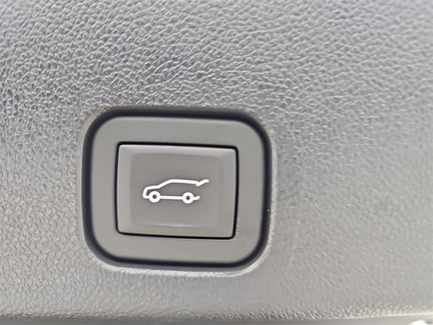 Certified 2024 Chevrolet Traverse LT w/ Trailering Package image 21