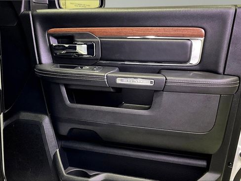 Used 2018 RAM 1500 Laramie w/ Convenience Group image 29