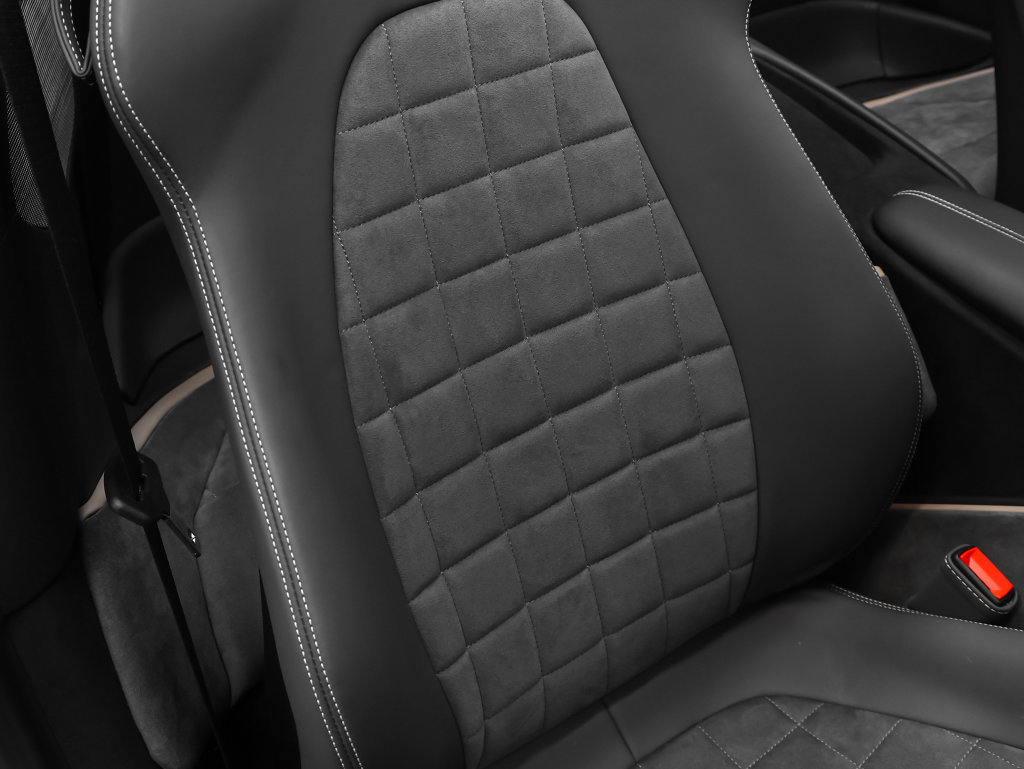 Used 2024 Ferrari Roma Spider RWD image 28