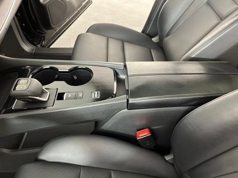 Used 2023 Nissan Rogue SV w/ SV Premium B Package FWD image 29