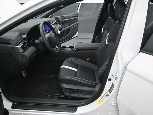 New 2026 Toyota Camry SE FWD image 11