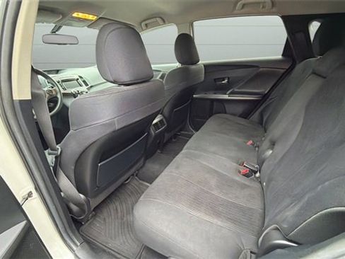 Used 2014 Toyota Venza LE image 23