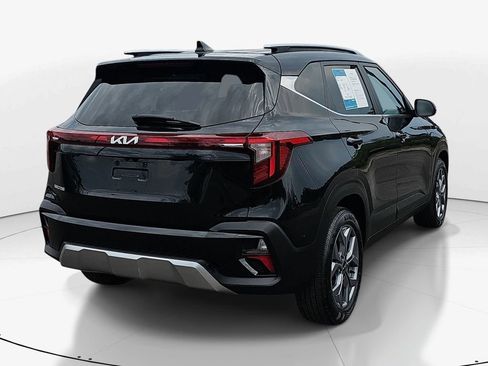 Used 2024 Kia Seltos S FWD image 6