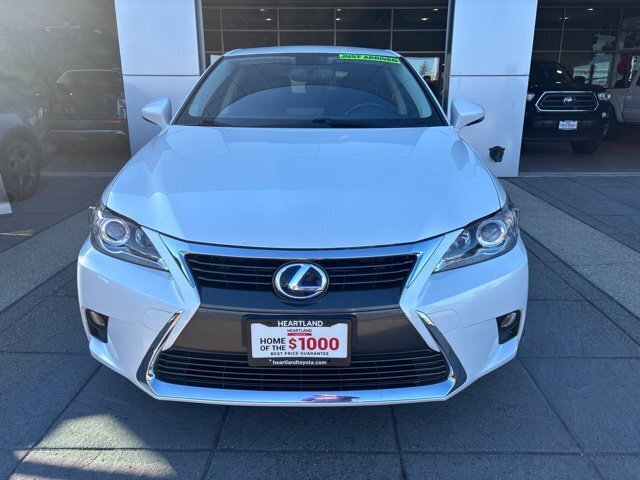 Used 2017 Lexus CT 200h w/ Navigation System Package FWD image 2