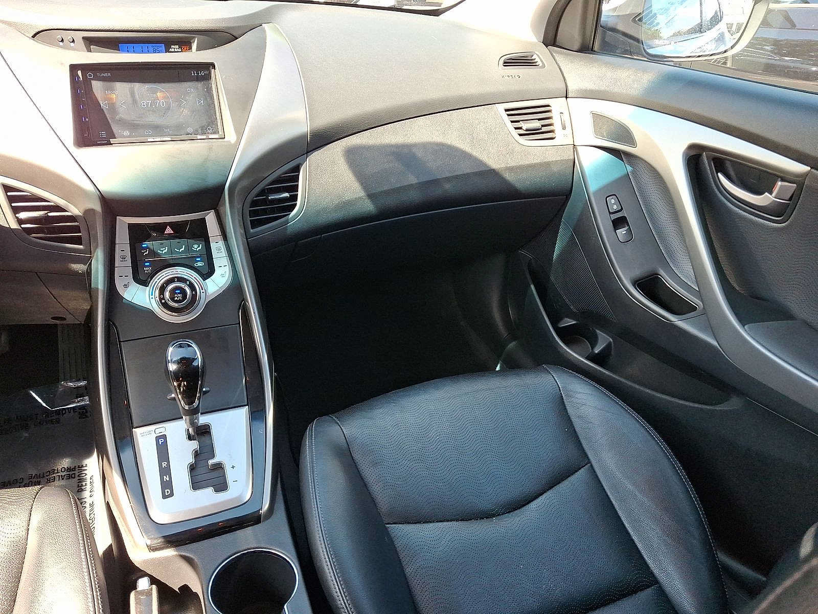 Used 2012 Hyundai Elantra Limited FWD image 11