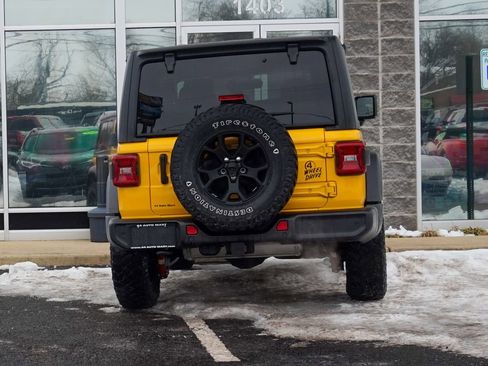 Used 2021 Jeep Wrangler Sport AWD/4WD image 3