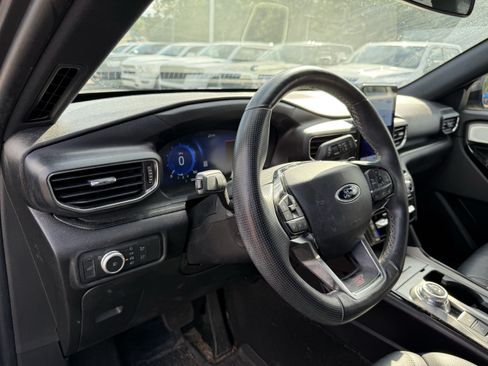 Used 2021 Ford Explorer ST w/ Equipment Group 401A AWD/4WD image 13