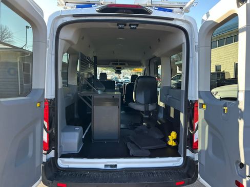 Used 2019 Ford Transit 150 XLT image 21