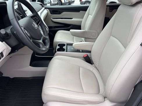 Used 2026 Honda Odyssey EX-L image 13