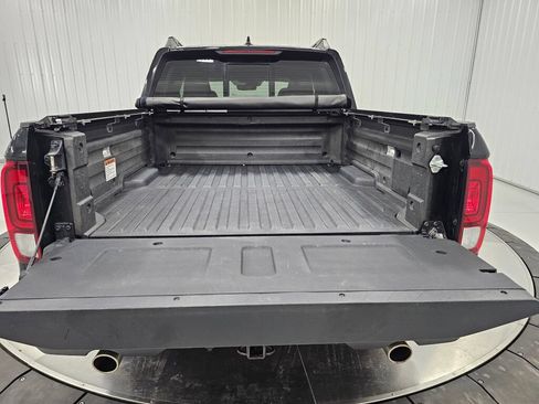 Used 2022 Honda Ridgeline Black Edition image 15