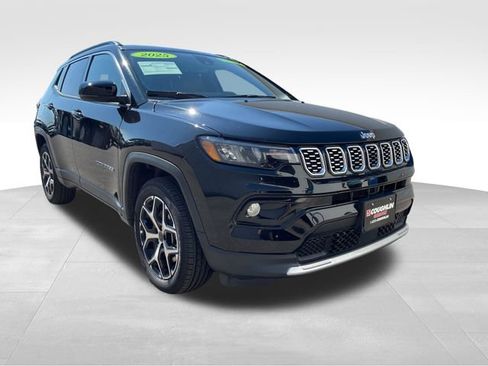 Used 2025 Jeep Compass Limited AWD/4WD image 7