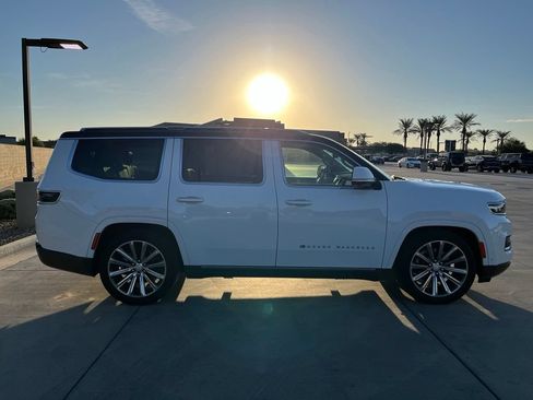 Used 2022 Jeep Grand Wagoneer Series II w/ Convenience Group III AWD/4WD image 7