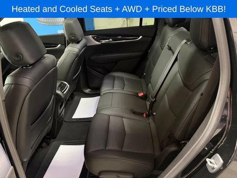 Used 2024 Cadillac XT6 Premium Luxury AWD/4WD image 18