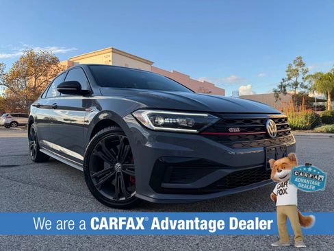 Used 2019 Volkswagen Jetta GLI FWD image 3