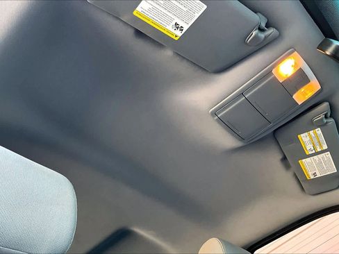 Used 2013 Ford F150 XLT w/ XLT Chrome Pkg image 15