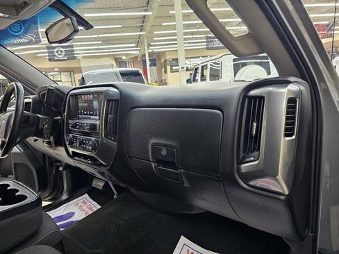 Used 2017 Chevrolet Silverado 1500 LT w/ Texas Edition image 19