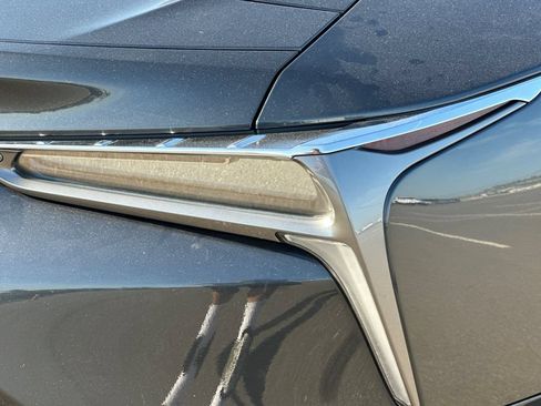 Used 2018 Lexus LC 500 Coupe w/ Performance Package RWD image 26