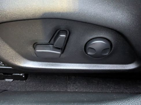 Used 2024 Jeep Compass Latitude w/ Convenience Group image 20