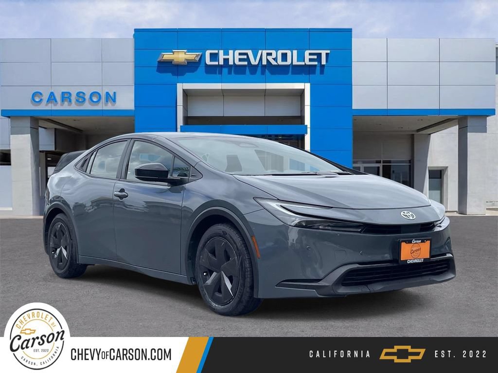 Used 2025 Toyota Prius LE FWD image 1