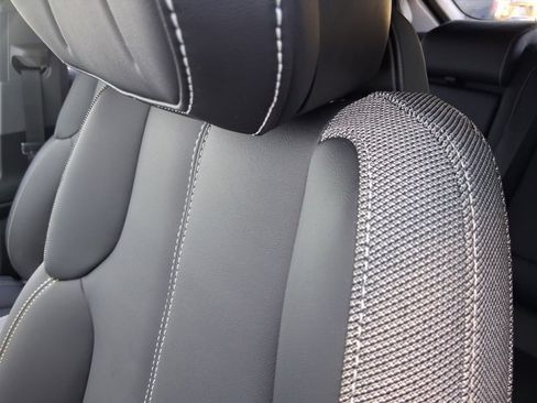 New 2026 Cadillac Optiq Luxury 1 image 22