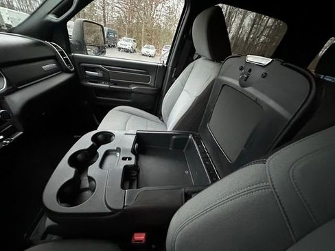 Used 2024 RAM 2500 Big Horn w/ Bed Utility Group image 26