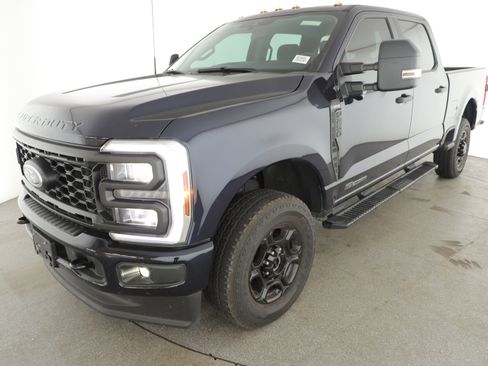 Used 2024 Ford F250 XL w/ STX Appearance Package image 3