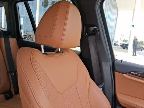 Used 2023 BMW X3 sDrive30i w/ Premium Package w/ZPA RWD image 17